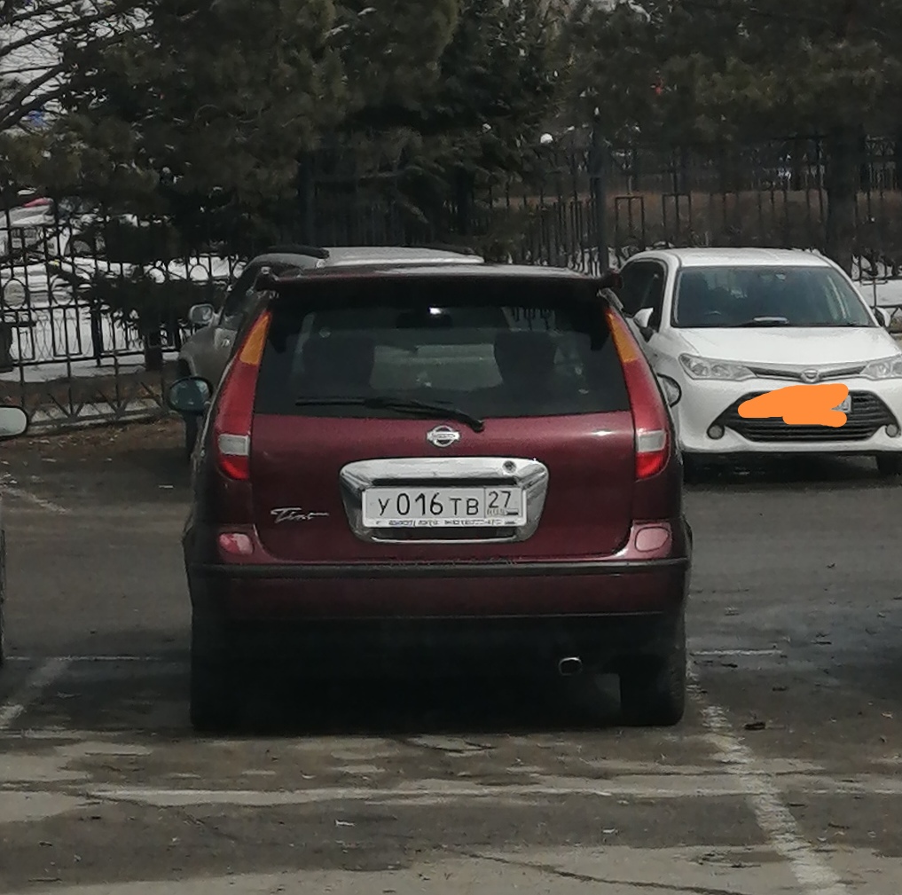 у 016 тв 27, Nissan Tino 1st gen (V10), 1998–2003