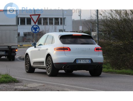 FM 125 LG, Porsche Macan