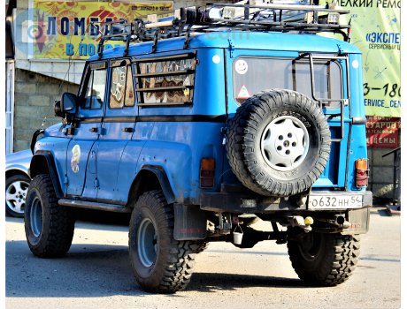 о632нн54, UAZ 3153