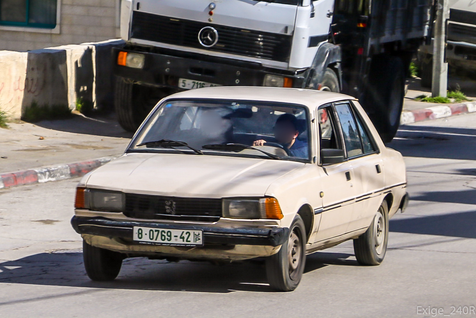8-0769-42, Peugeot 305 Sedan, 1977–1988