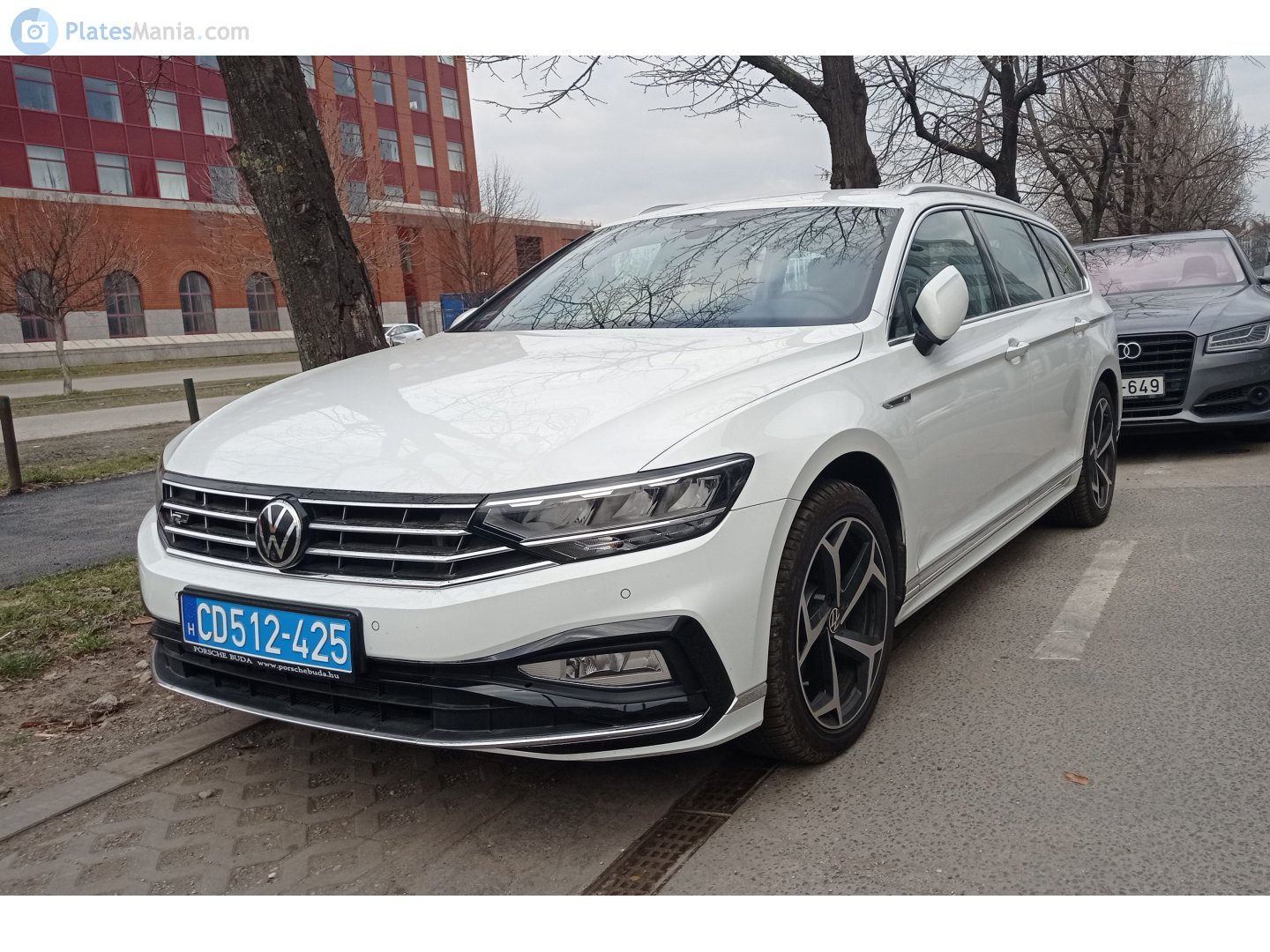 CD512-425, Volkswagen Passat 8th gen Variant (B8; 3G), 2015–2023
