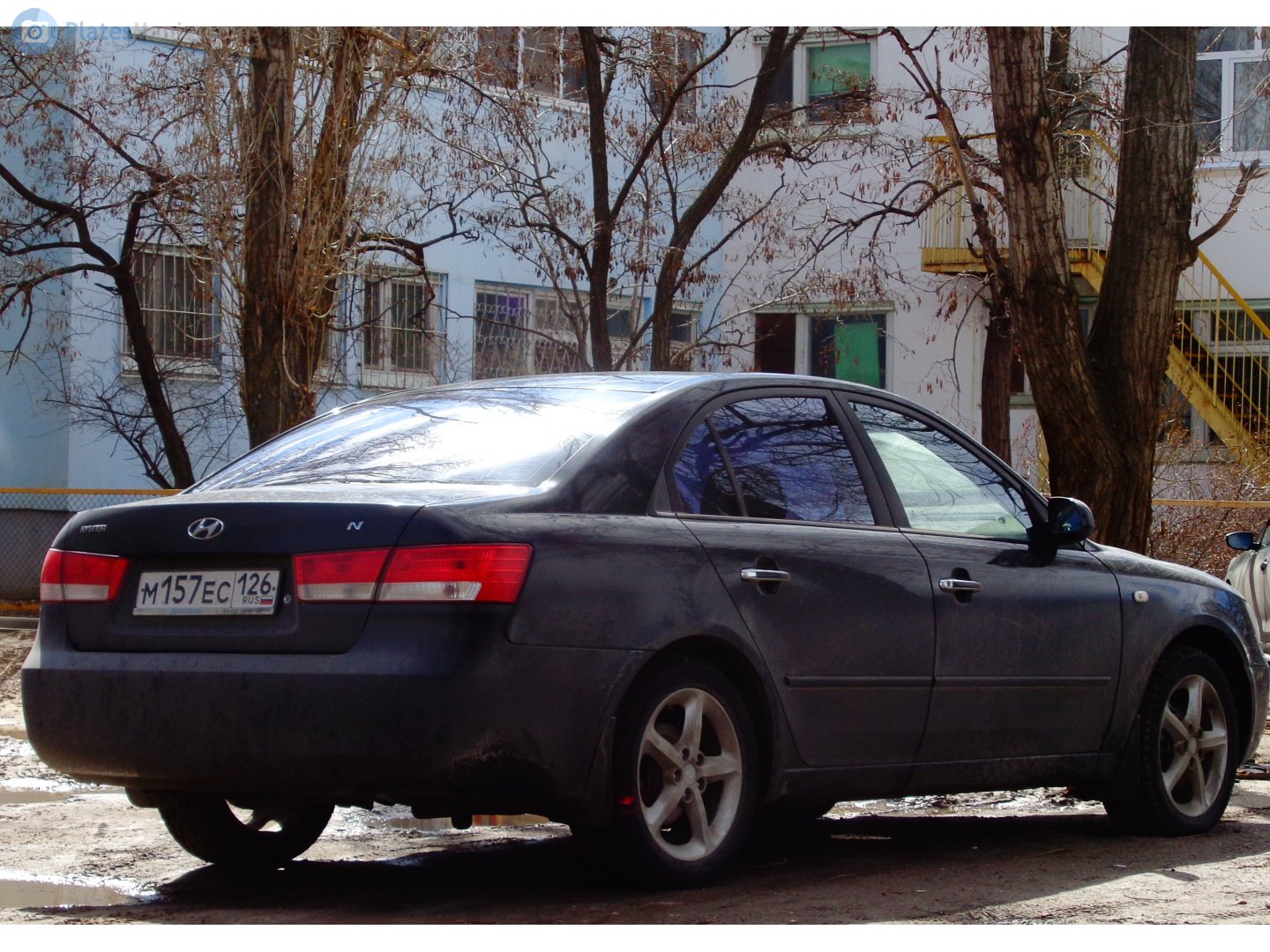 м 157 ес 126, Hyundai NF 1st gen (NF; RU-market), 2004–2008