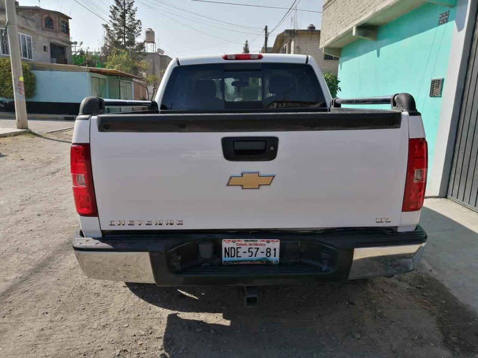 NDE-57-81, Chevrolet Cheyenne 2nd gen (GMT900; MX-market), 2006–2013