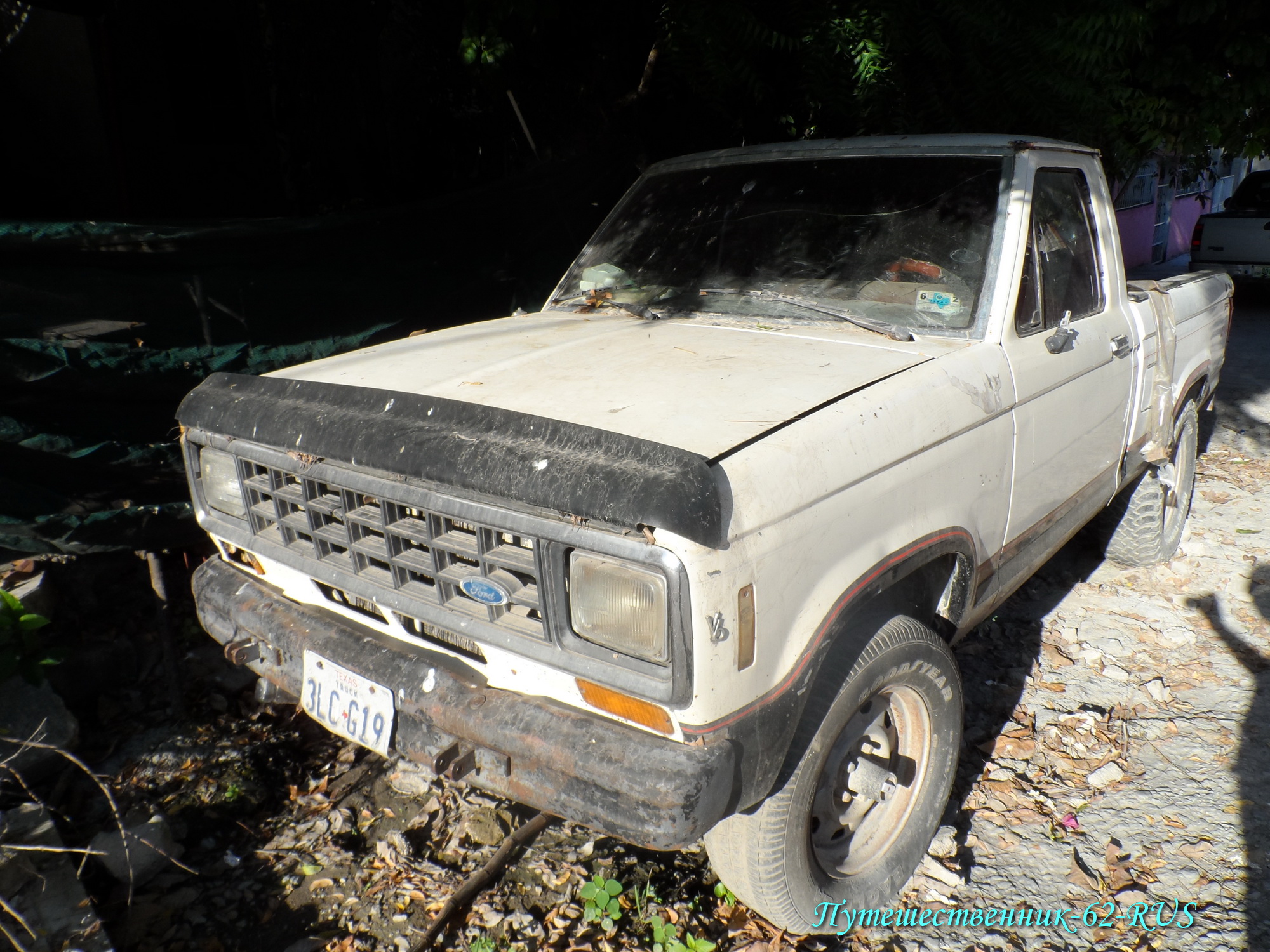 3LC-G19, Ford Bronco II 