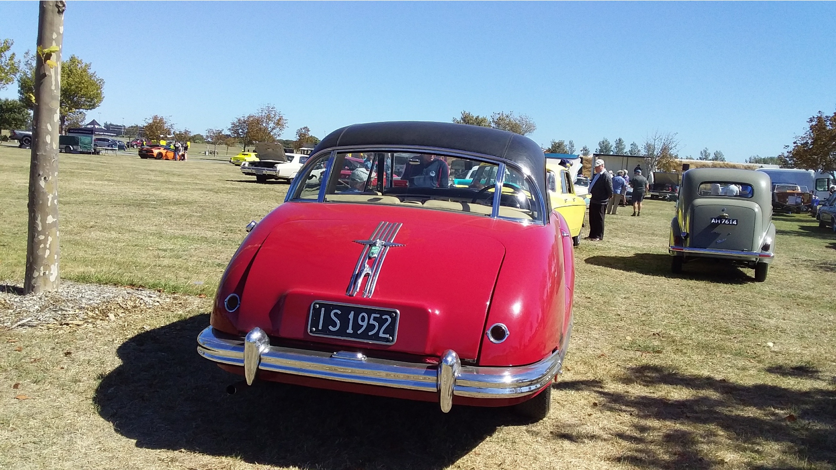 IS1952, Austin A90 Atlantic 