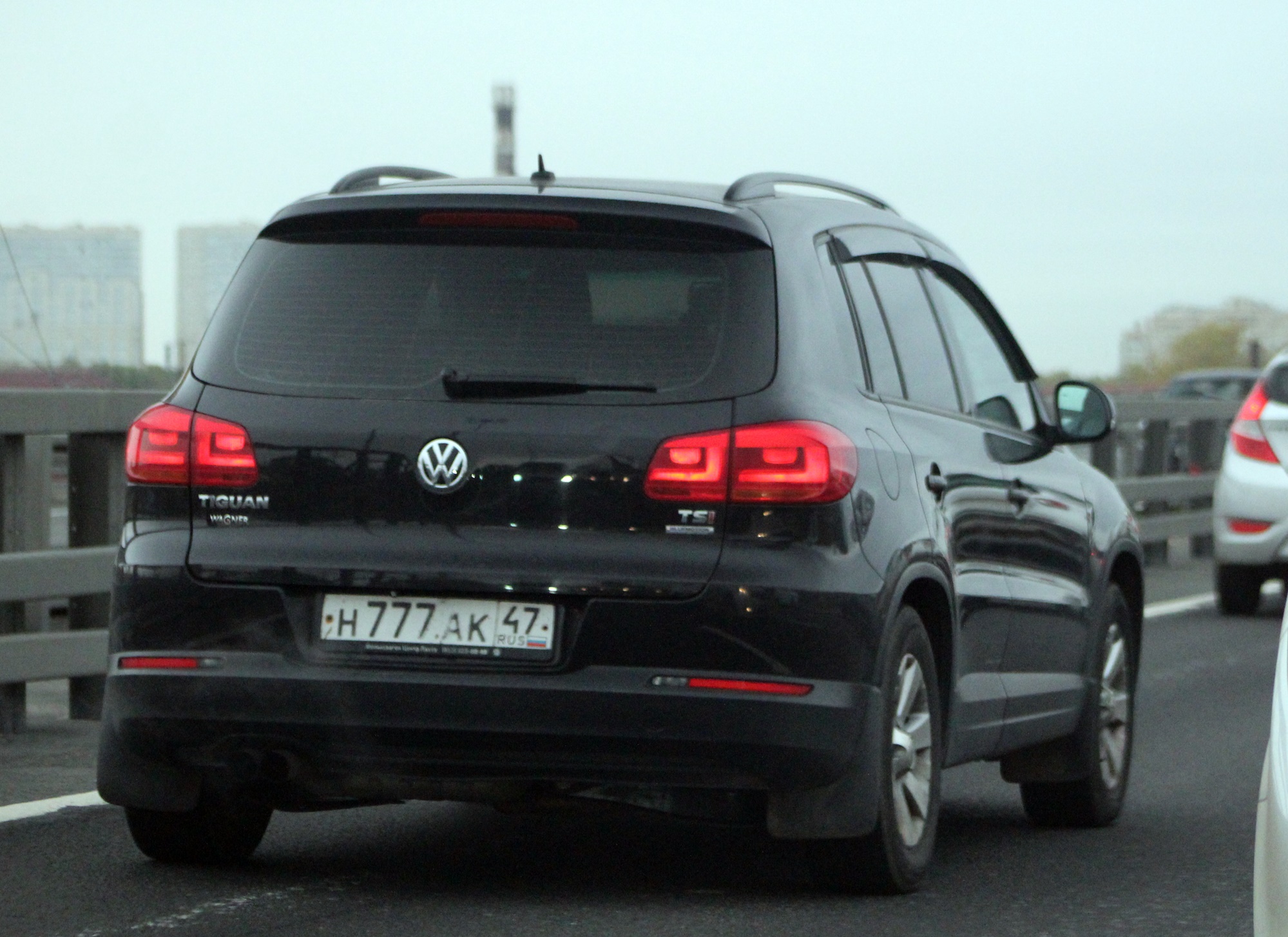 н 777 ак 47, Volkswagen Tiguan 1st gen (5N), facelift, 2011–2016