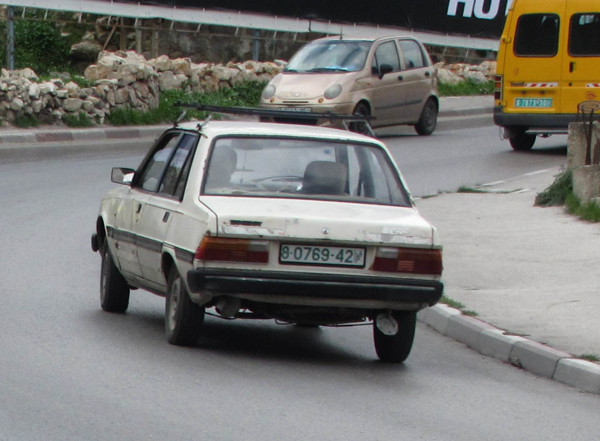 8-0769-42, Peugeot 305 Sedan, 1977–1988