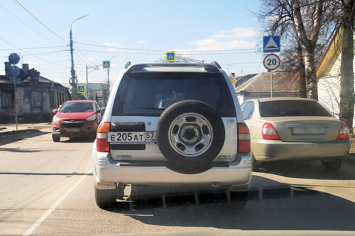е 205 ат 57, Suzuki Grand Vitara XL-7 1st gen (TX92W), 2000–2006