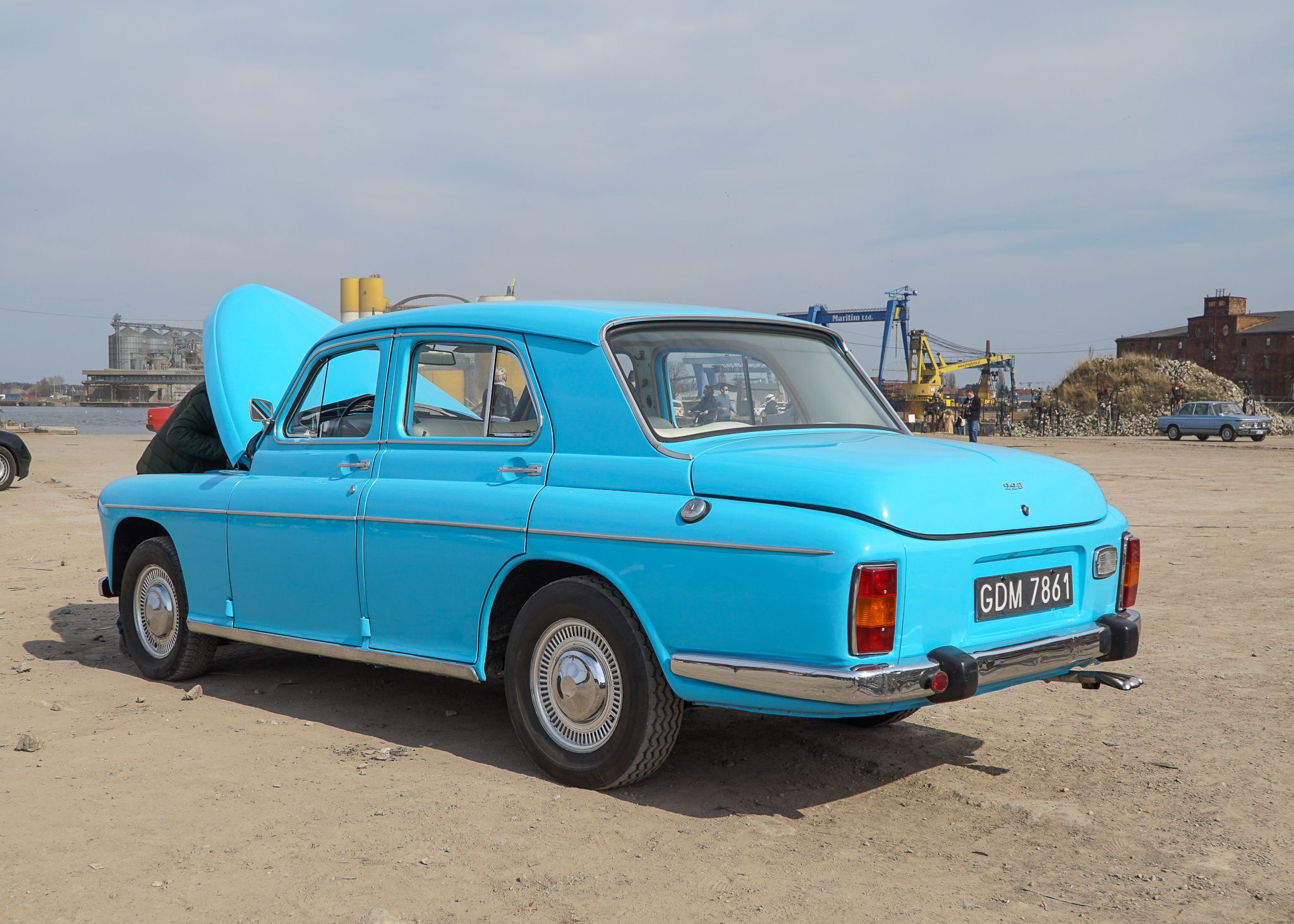 GDM 7861, FSO Warszawa 203/204/223/224 4-door Sedan, 1964–1973