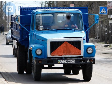 AA 7980 HX, GAZ 52/53