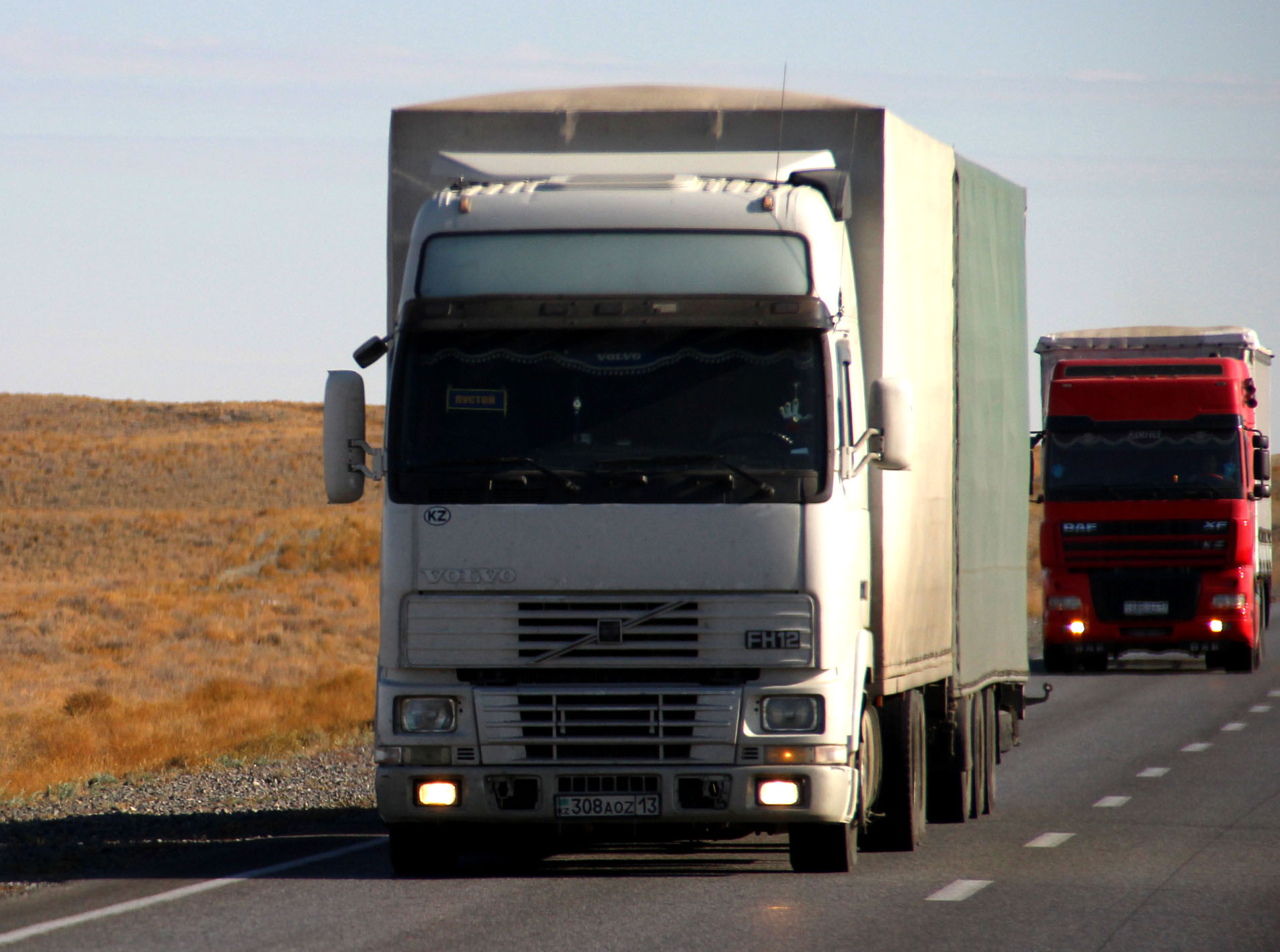 308 AOZ 13, Volvo FH 1st gen, 1993–2002