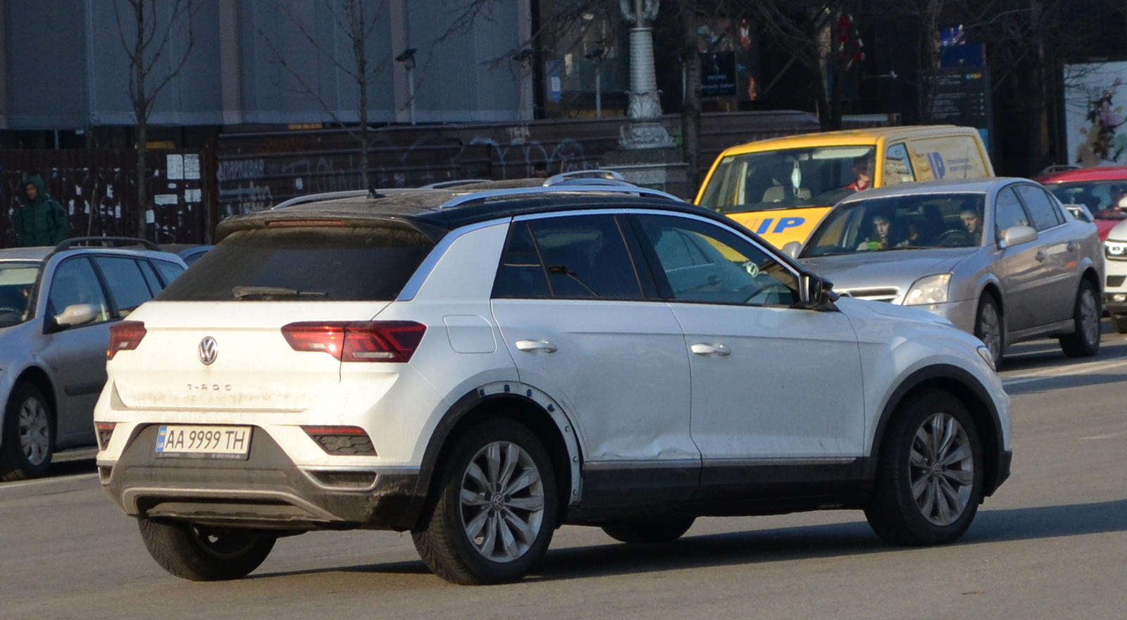 AA 9999 TH, Volkswagen T-Roc 1st gen SUV (A11), 2017–2022
