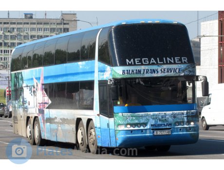 B 7077 HB, Neoplan Megaliner