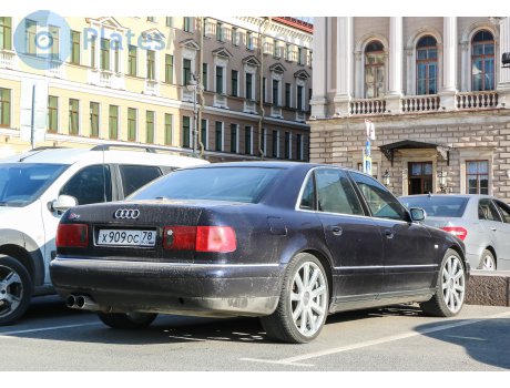 х909ос78, Audi S8