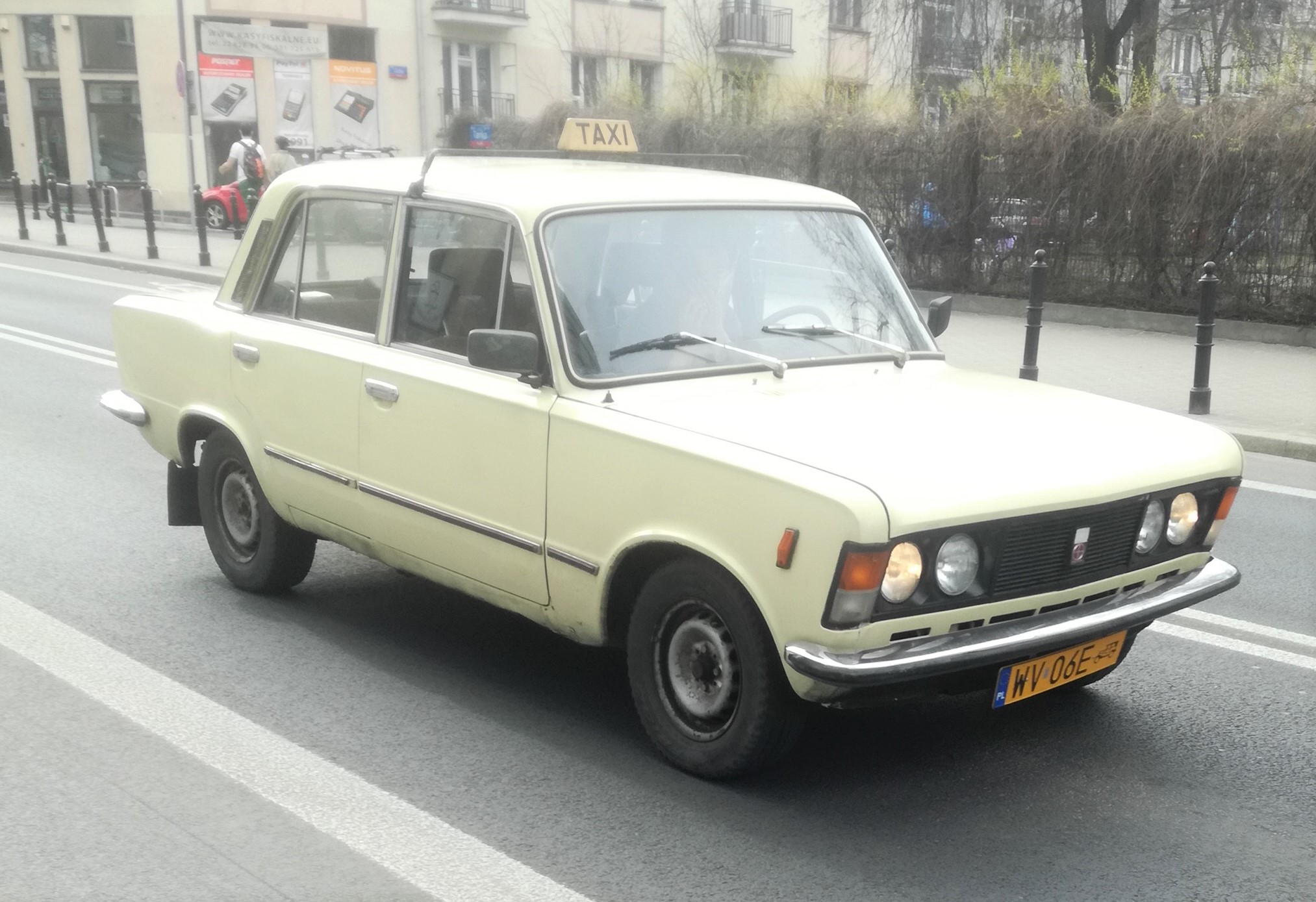 WV 06E, Polski Fiat 125p 115C Sedan (MR75), facelift, 1975–1983