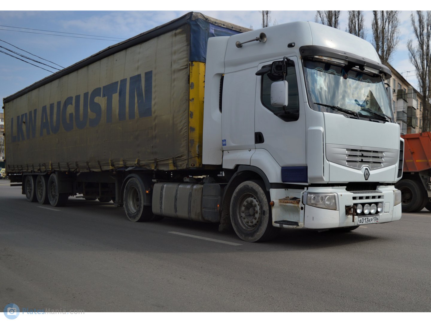 а 013 кр 136, Renault Premium 