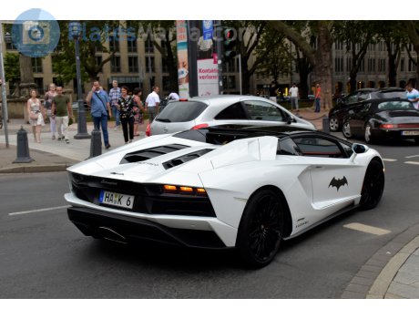 HA K 6, Lamborghini Aventador