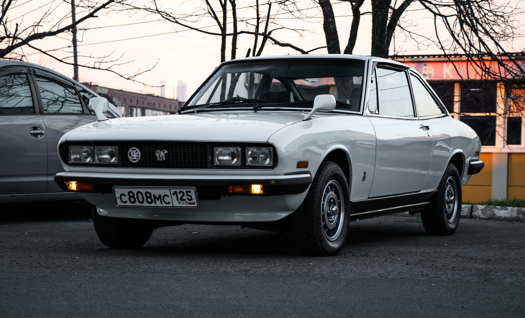 с 808 мс 125, Isuzu 117 