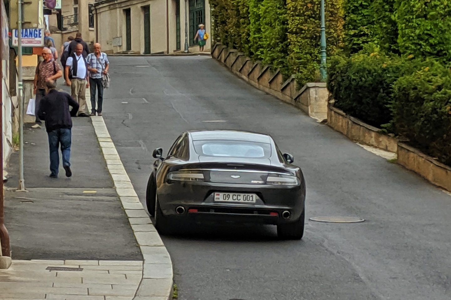 09 CC 001, Aston Martin Rapide 