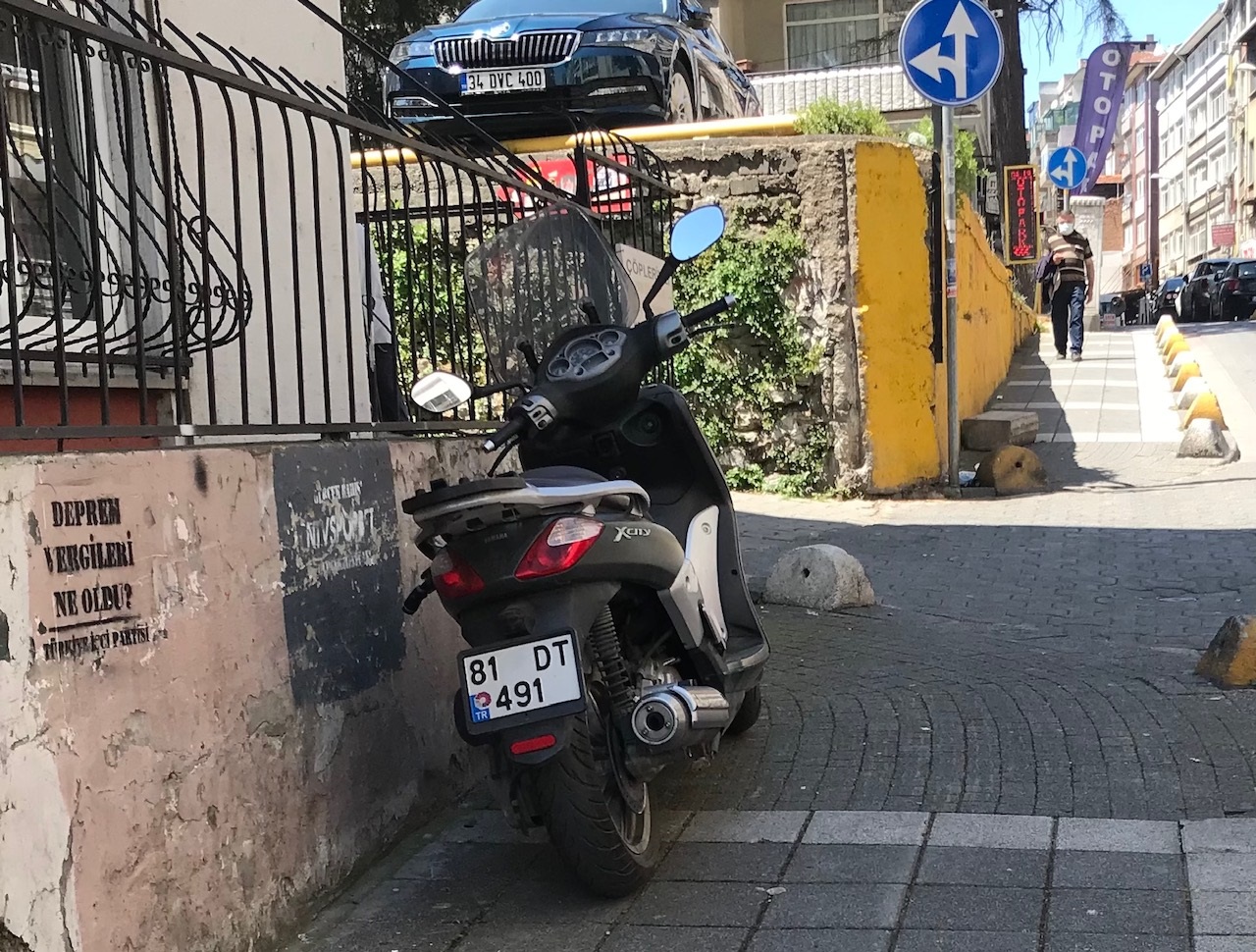 81 DT 491, Yamaha X-City 