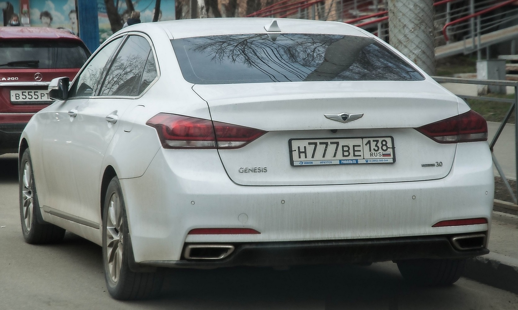 н 777 ве 138, Hyundai Genesis 2nd gen (DH), 2013–2016