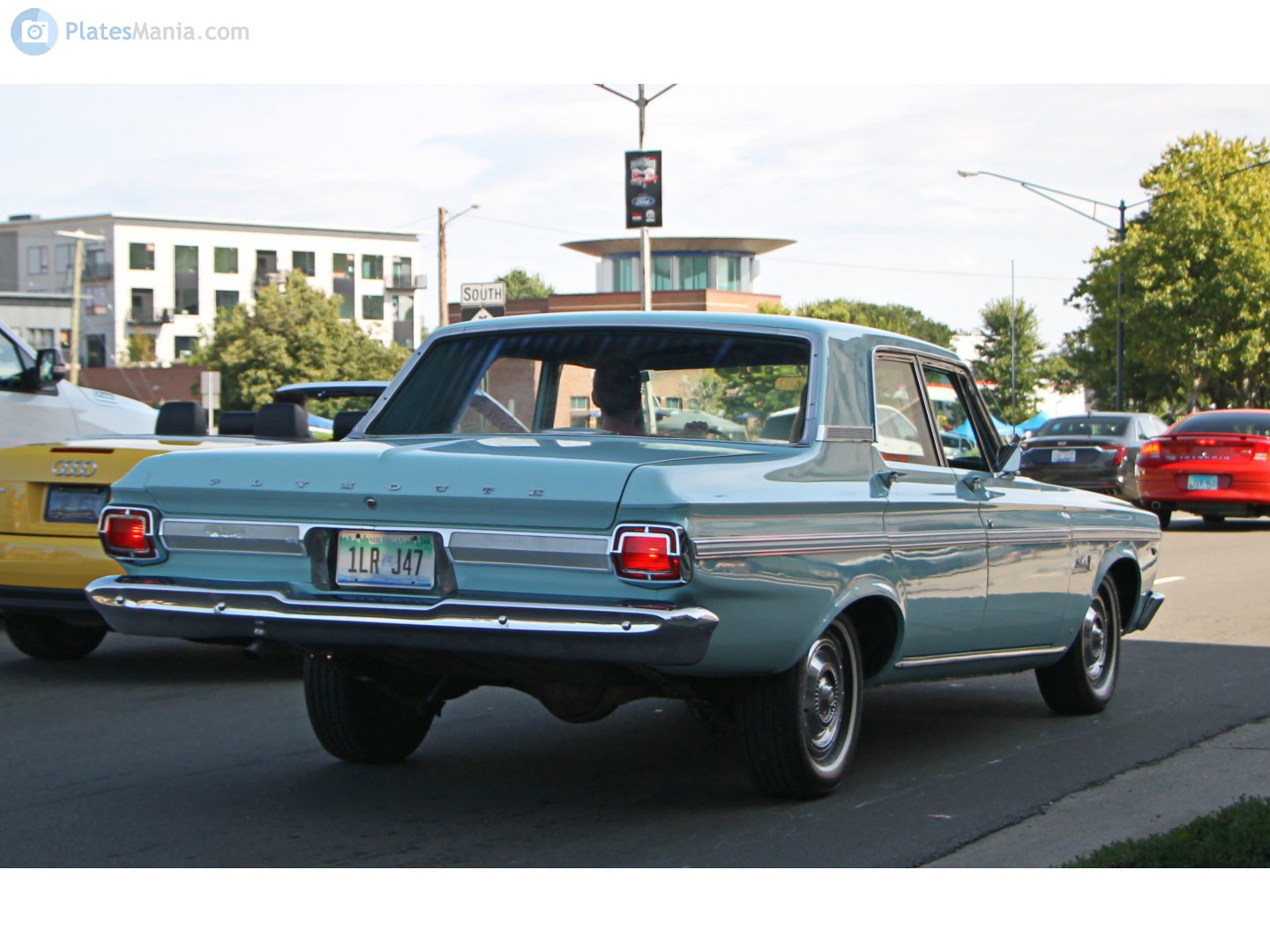 1LR J47, Plymouth Belvedere 6th gen 1965 4-door Sedan (R13/R33; B-body), 1965–1966