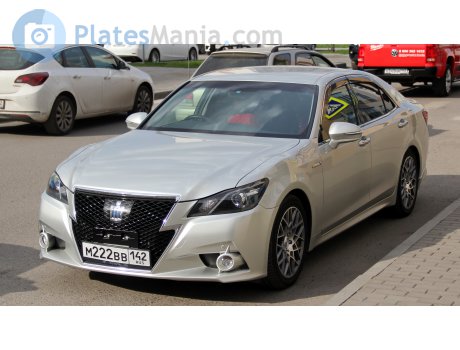 м222вв142, Toyota Crown