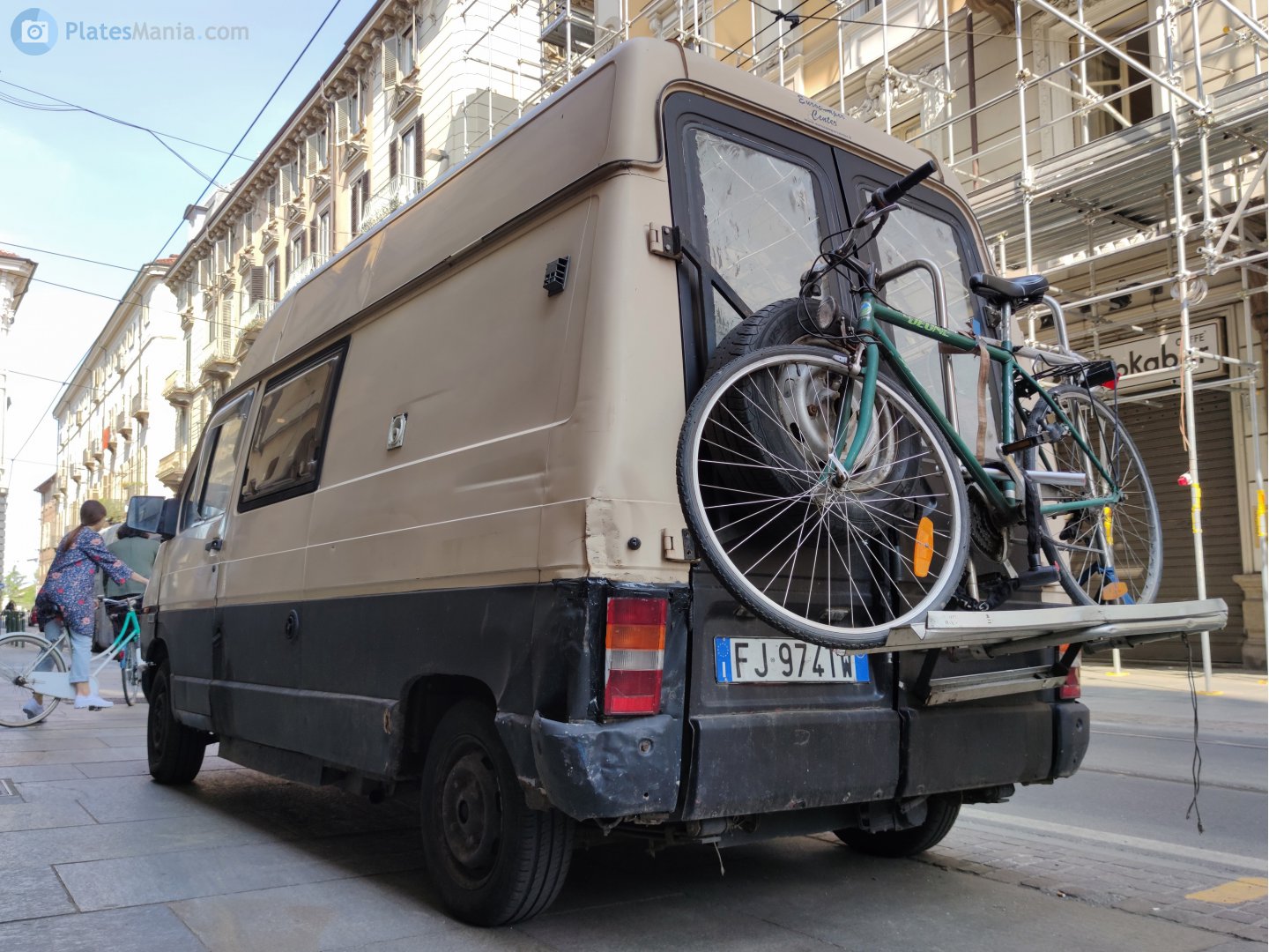 FJ 974 TW, Renault Trafic 1st gen, 1980–2001