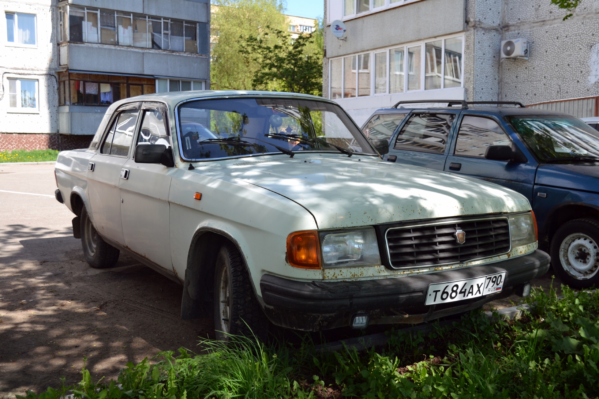 т 684 ах 790, GAZ 31029 Волга 