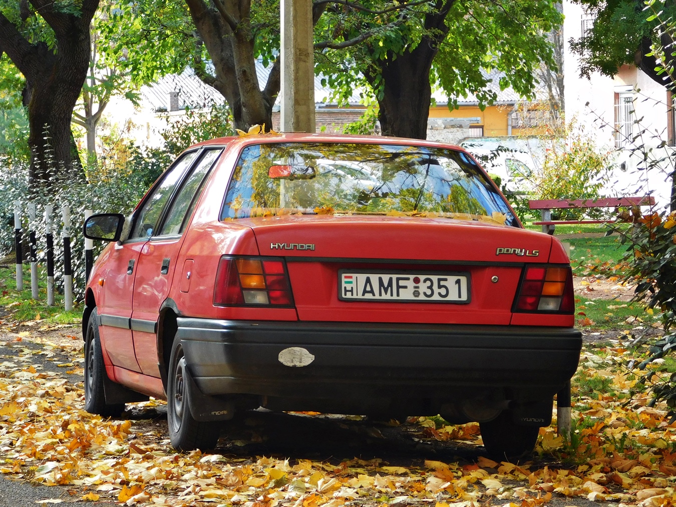 AMF-351, Hyundai Pony 4th gen Sedan (X2; EU-market), 1989–1991