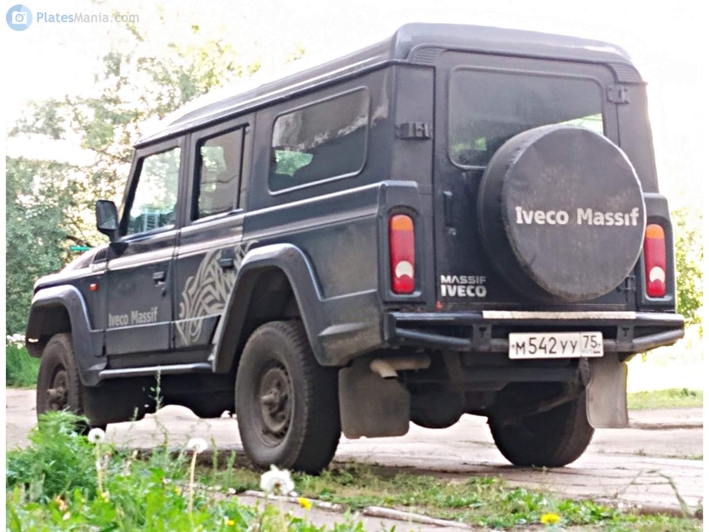 м 542 уу 75, Iveco Massif 1st gen 5-door SUV, 2007–2011