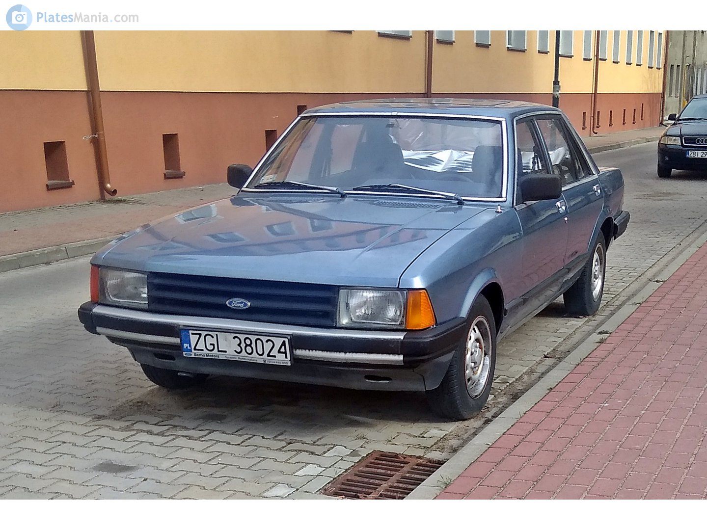 ZGL 38024, Ford Granada 2nd gen 4-door Sedan (GFU; EU-market), 1977–1985
