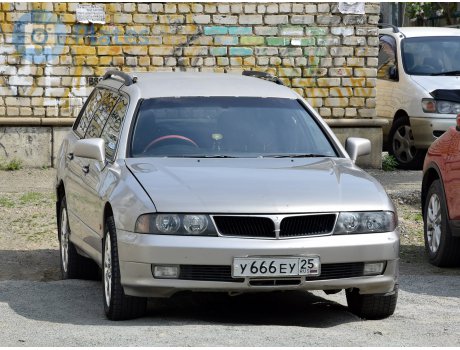 у666еу25, Mitsubishi Diamante