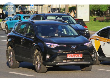 027D 043 77, Toyota RAV4