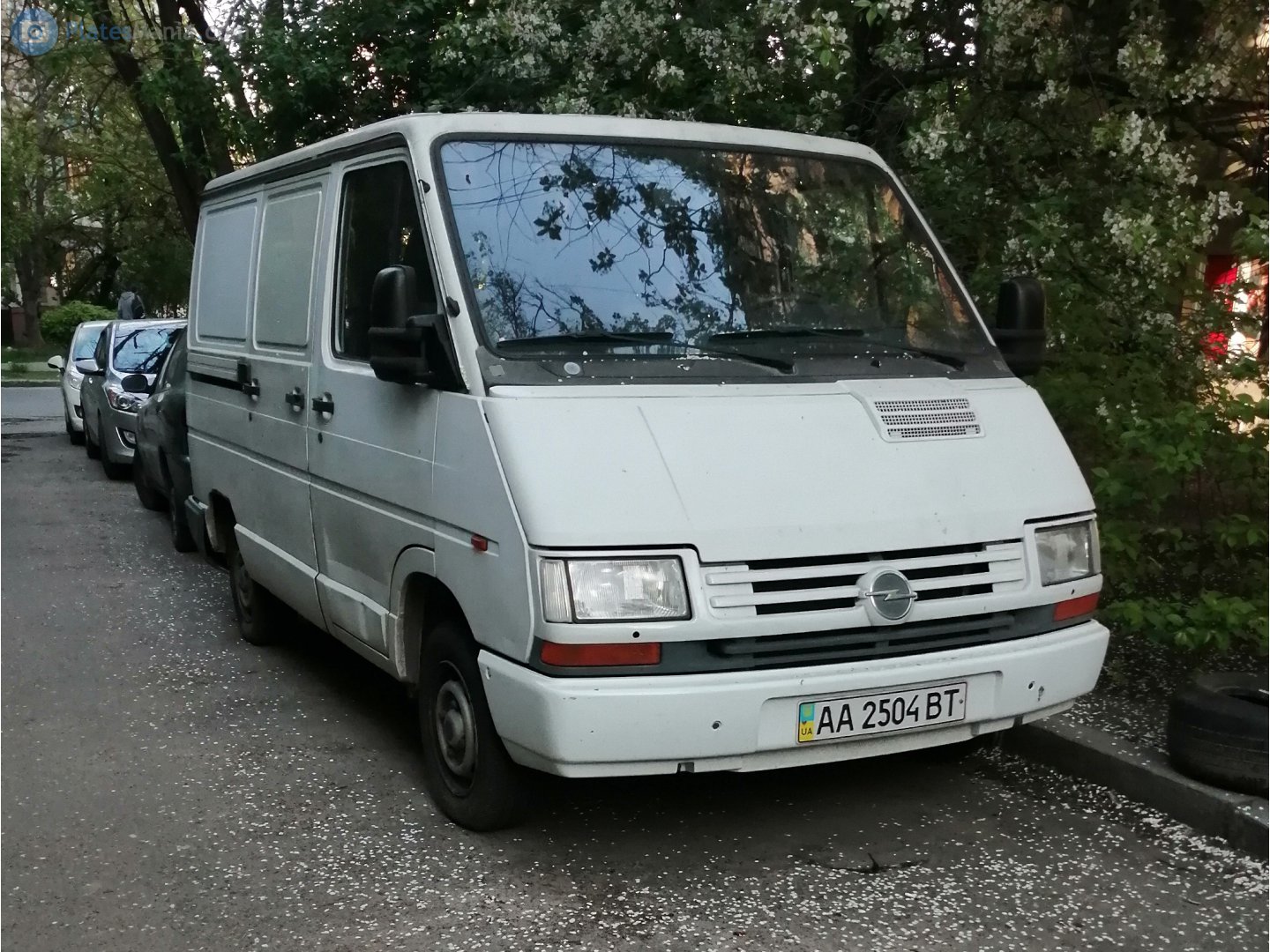 AA 2504 BT, Opel Arena 1st gen (A97), 1997–2001
