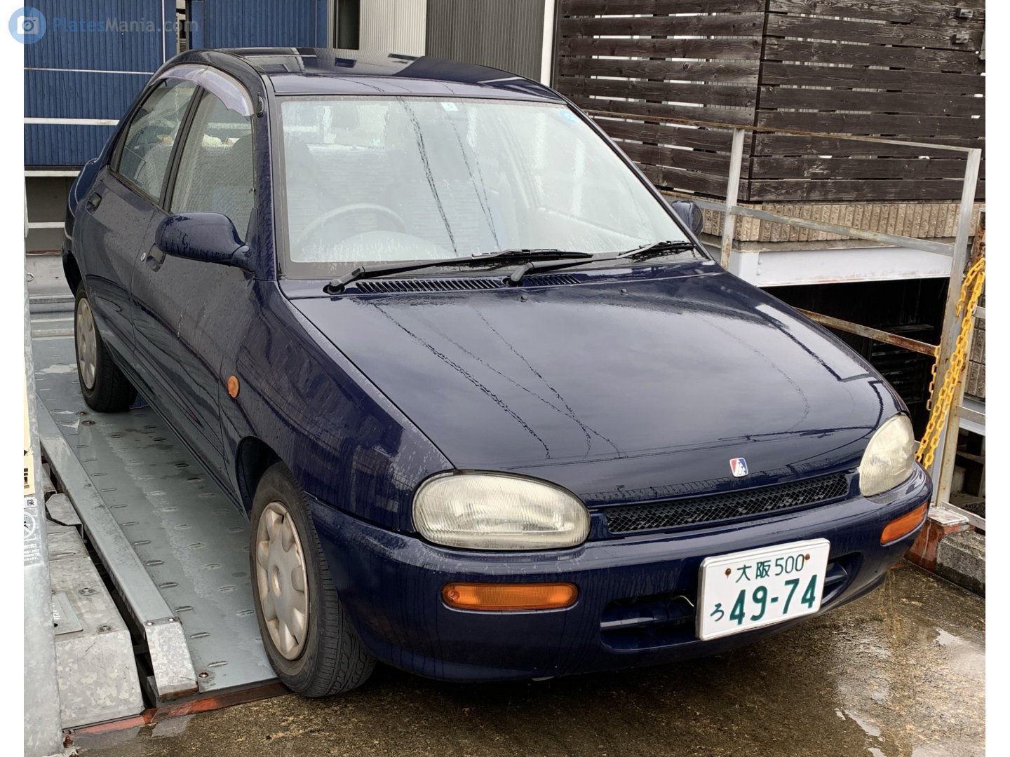 大阪 500 ろ 4974, Mazda Revue 1st gen (DB), 1990–1998
