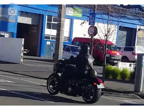 B6JYN, Victory Hammer