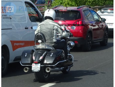 ZG 11973, Moto Guzzi California