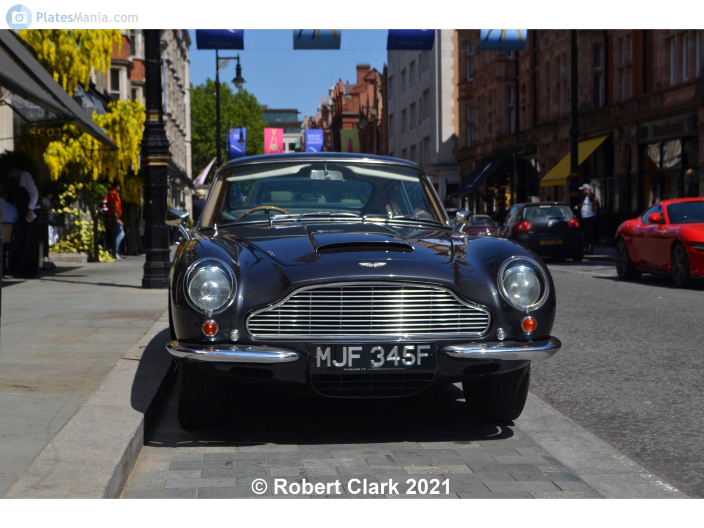 MJF345F, Aston Martin DB6 Coupé, 1965–1970