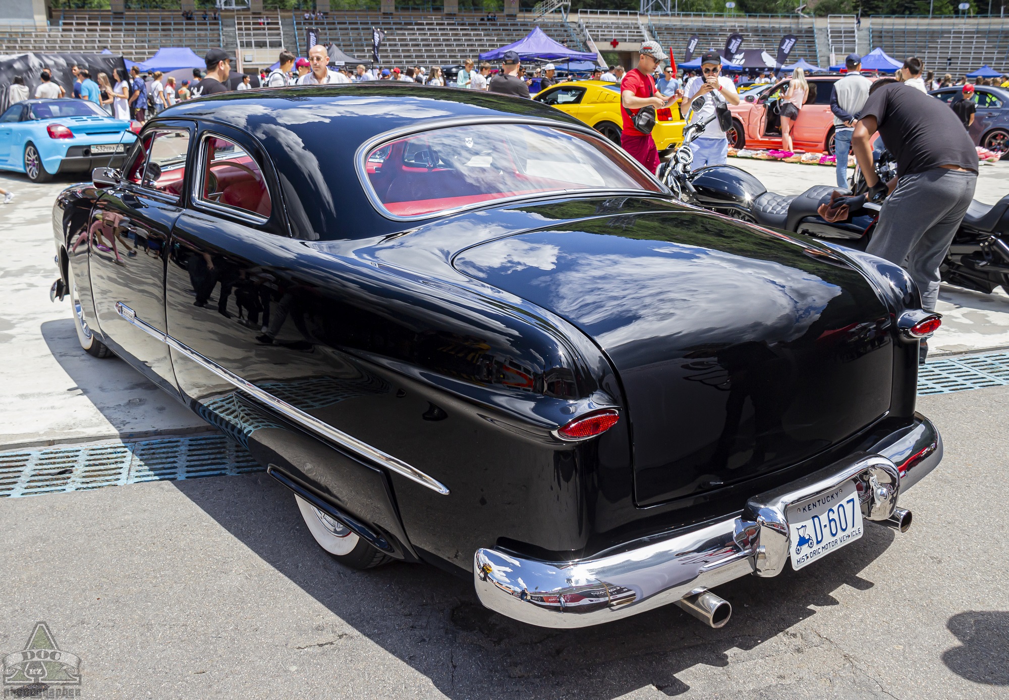 D-607, License plate without vehicle 