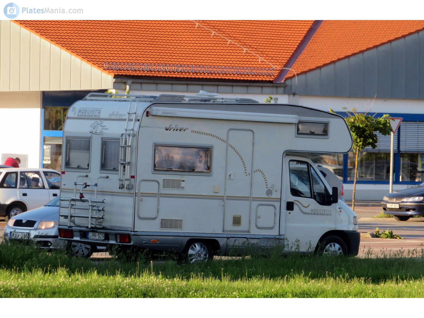 LHN-929, Mobilvetta Driver 