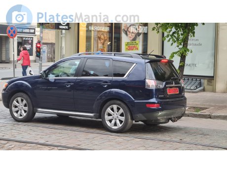 C-4504, Mitsubishi Outlander