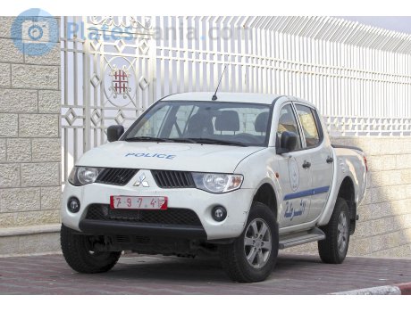 7974, Mitsubishi L200