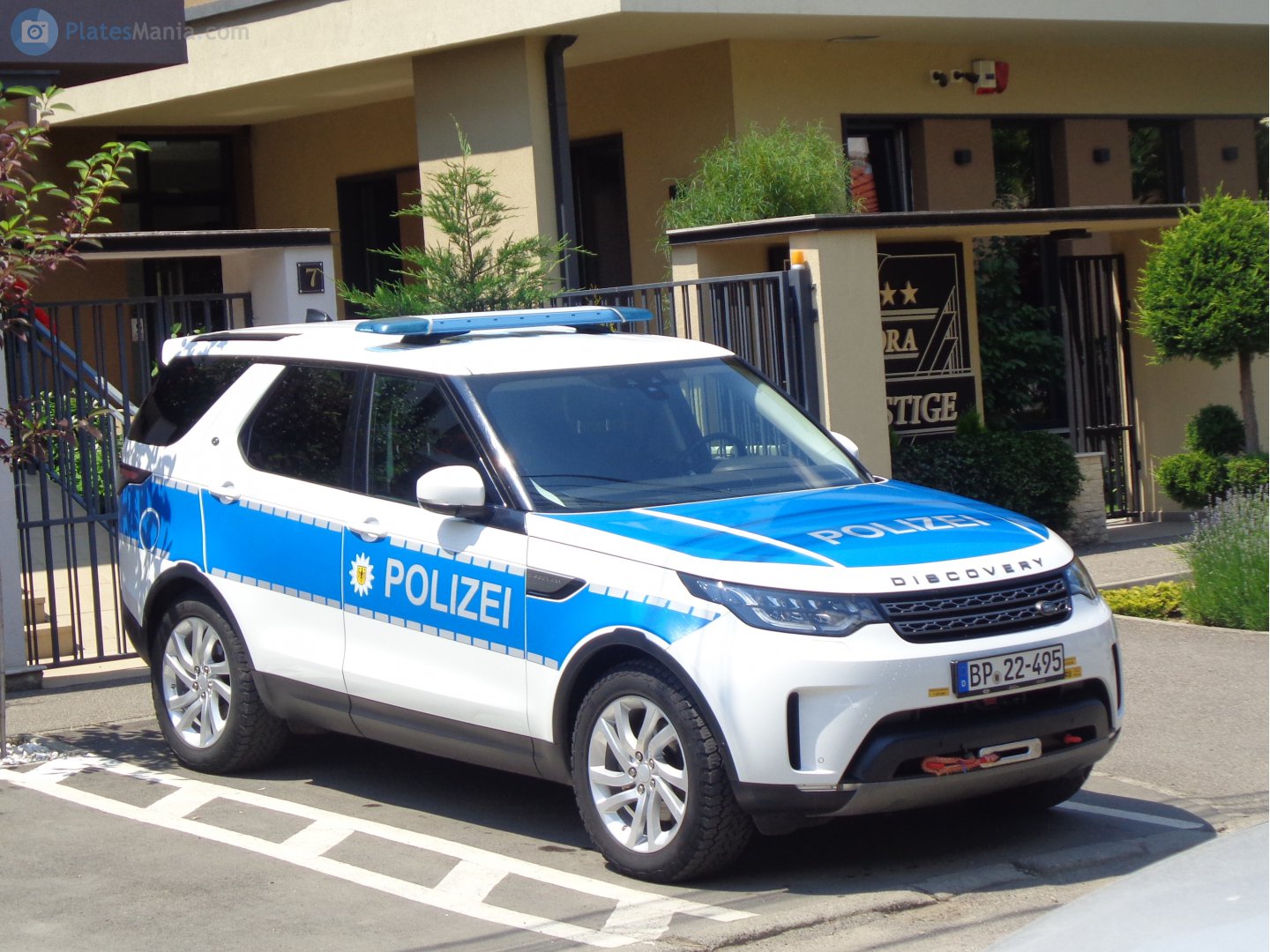 BP 22-495, Land Rover Discovery 5th gen (L462), 2017–