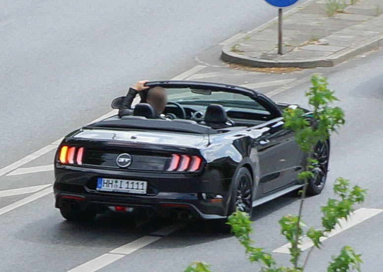 HH I 1111, Ford Mustang 6th gen 2-door Convertible (S550), facelift, 2017–2023