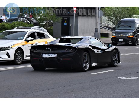 р197ва197, Ferrari F8