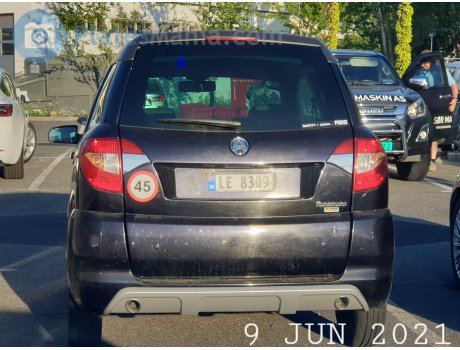 LE 8309, Aixam Crossover