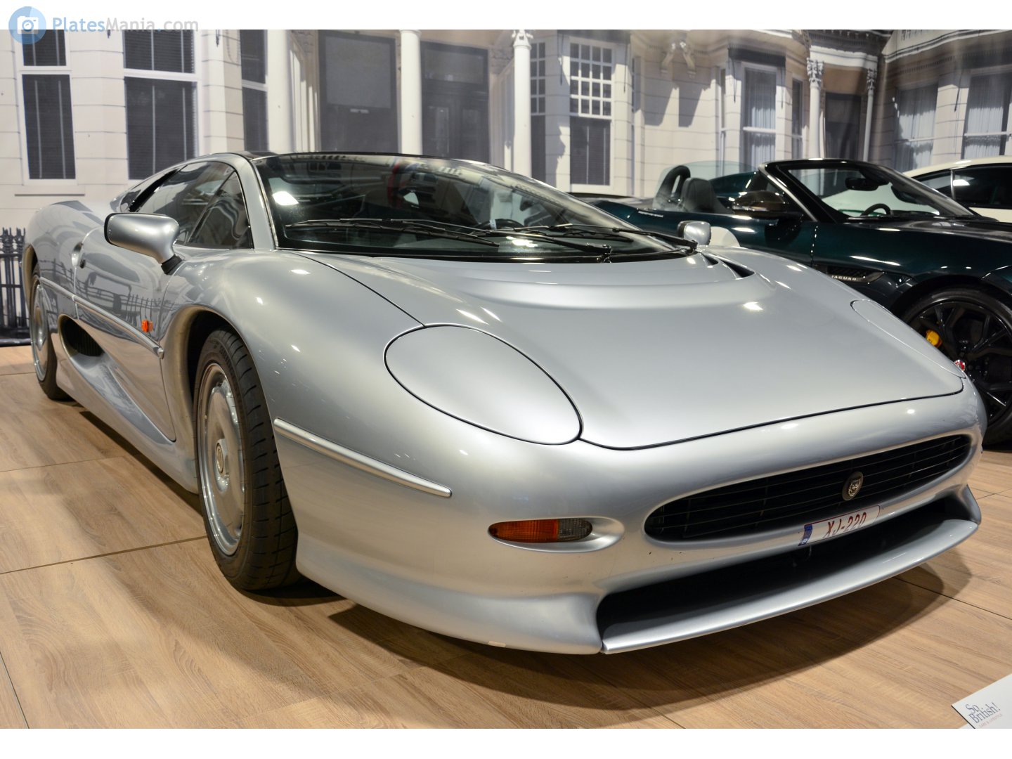 XJ-220, Jaguar XJ220 