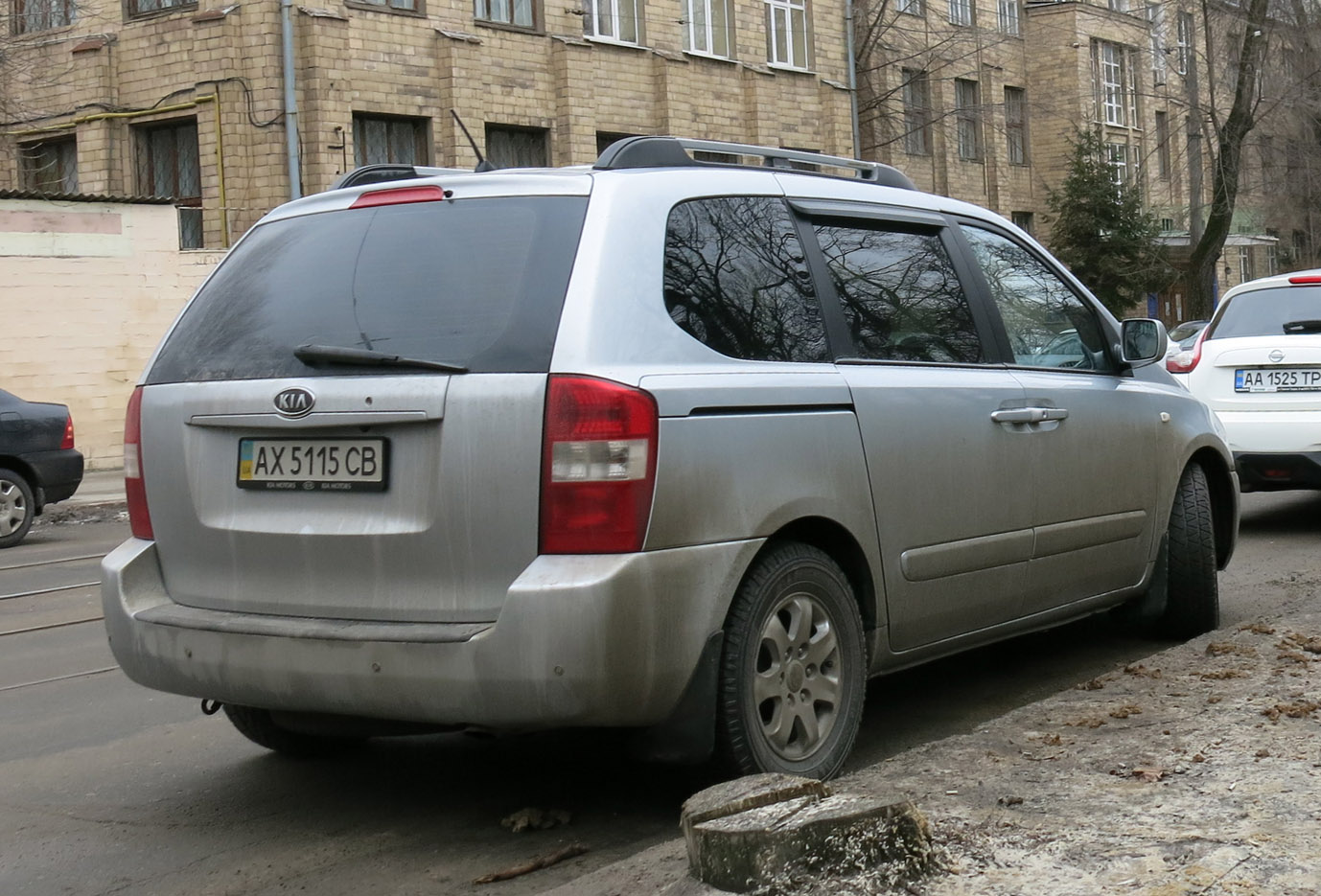 AX 5115 CB, Kia Carnival 2nd gen (VQ), 2006–2014 (–2015 for AU-market)