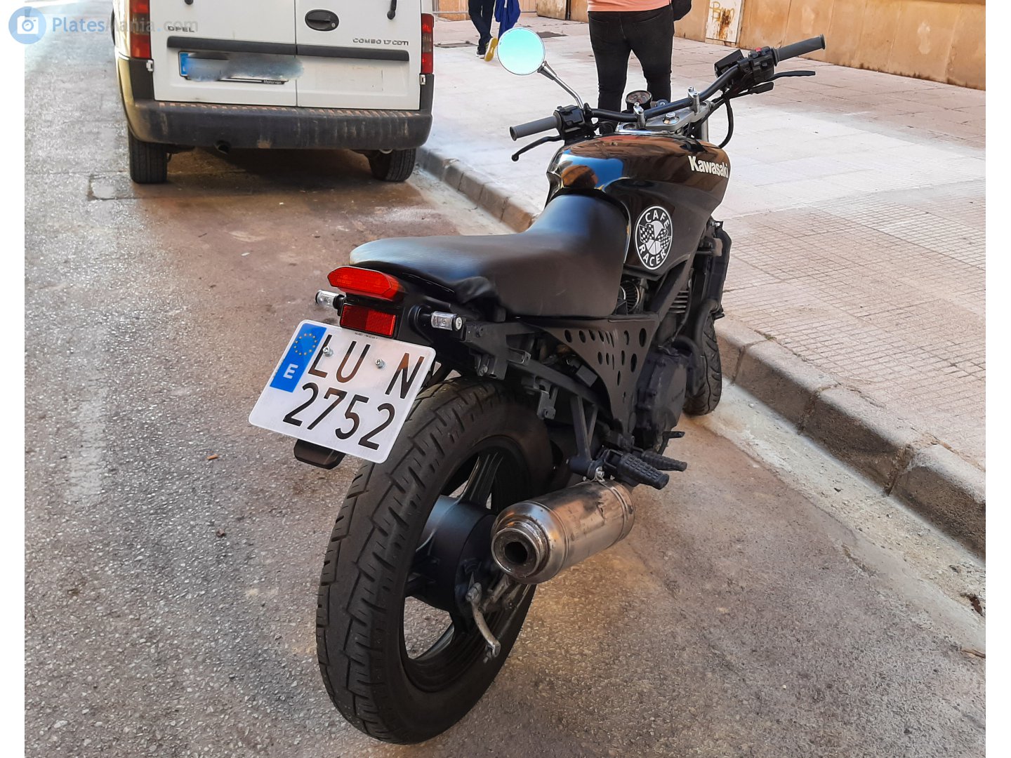 LU 2752 N, Kawasaki GPZ550 